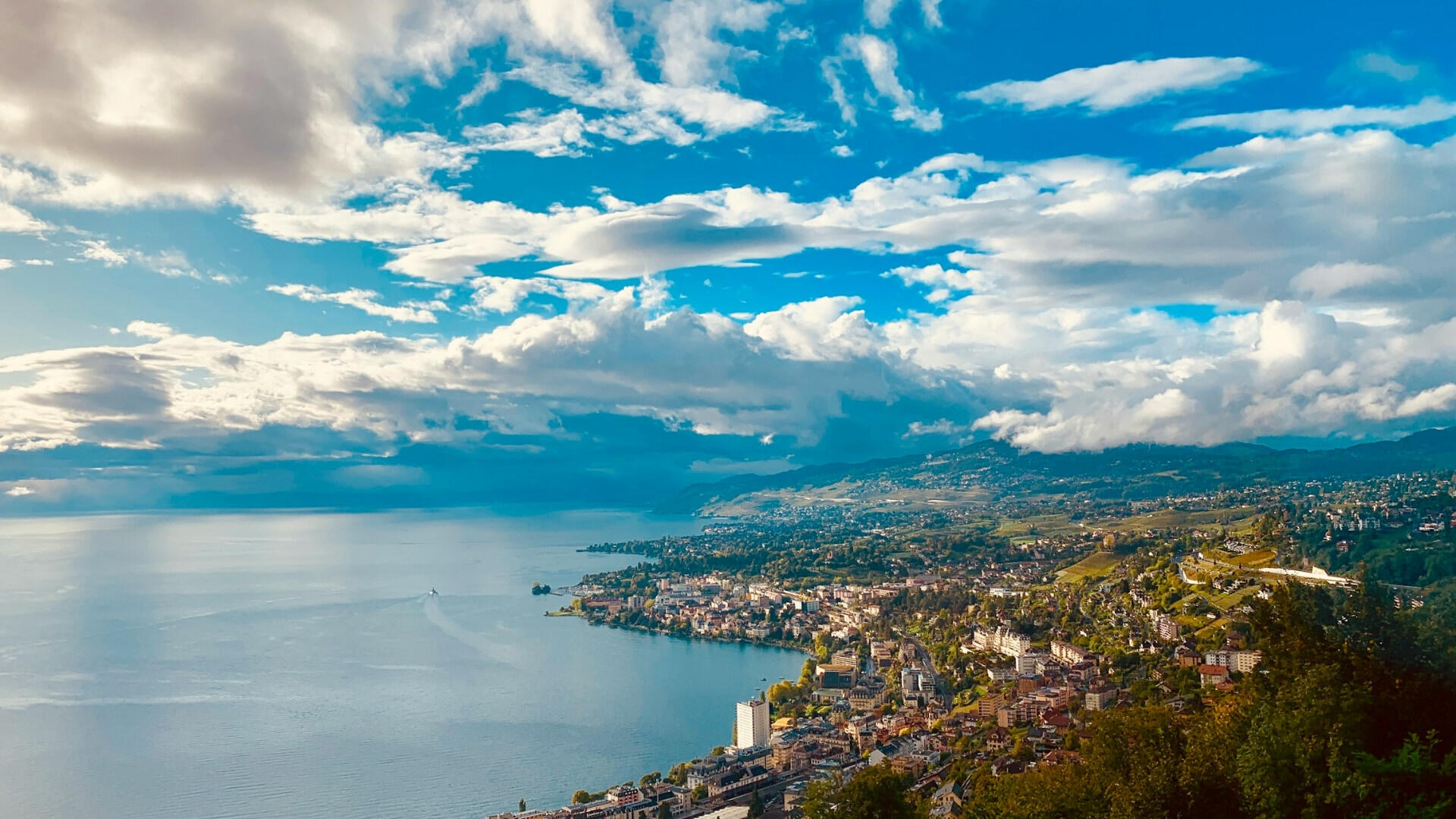 Montreux perle du Léman entre lac et montagnes Montreux perle du Léman entre lac et montagnes